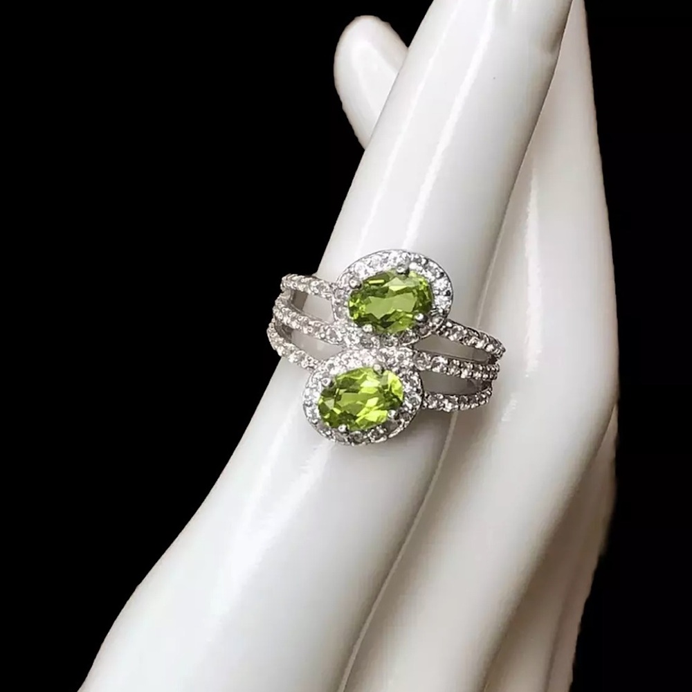 White Topaz Green Peridot Sterling Silver Split Shank Ring Sz 5